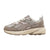 Gris souris, Rose brumeux, Blanc chaud