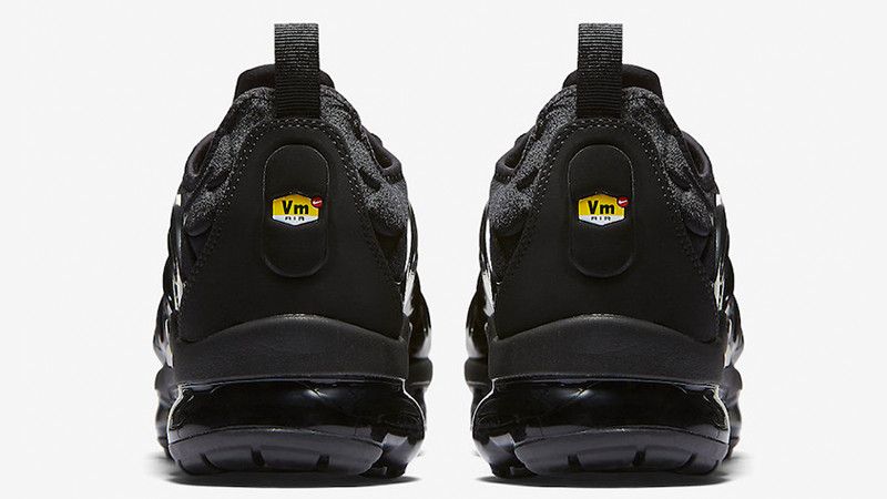 Baskets Nike AIR VAPORMAX PLUS - Ref. 924453-004