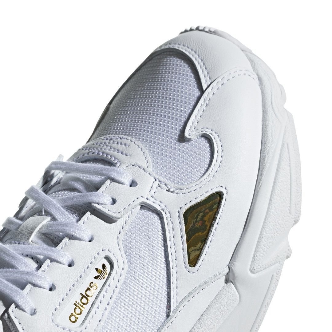 Baskets adidas Originals FALCON W - Ref. EE8838