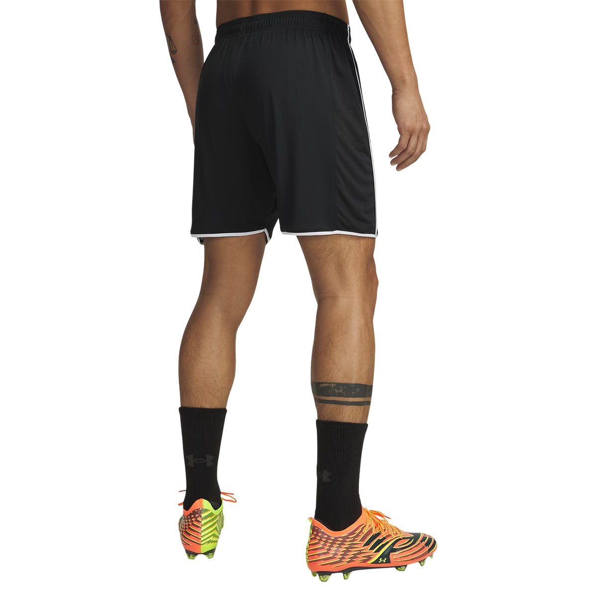Short Homme Under Armour CHALLENGER TRAIN