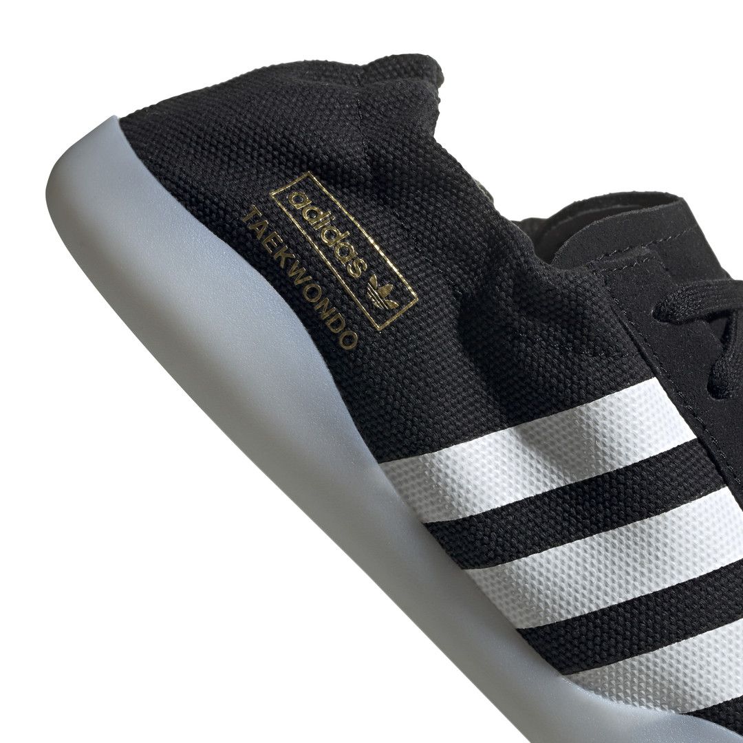 Baskets adidas Originals TAEKWONDO TEAM W