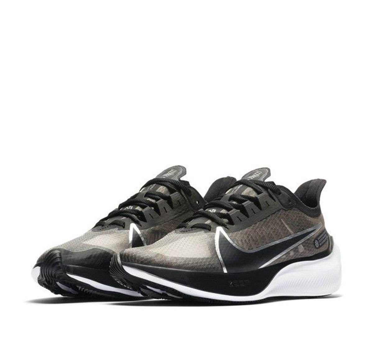 Baskets Nike WMNS NIKE ZOOM GRAVITY