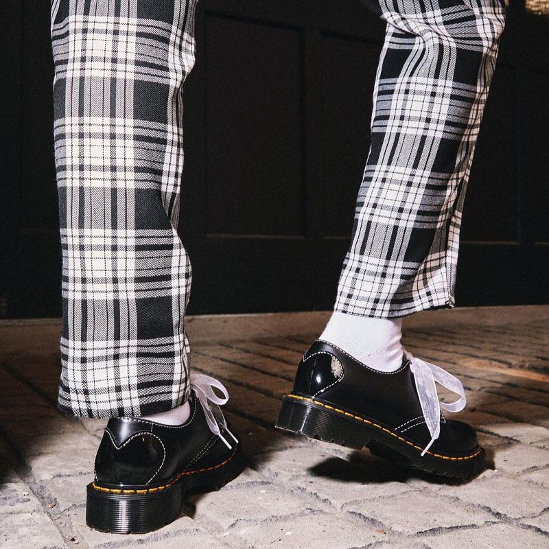 Chaussure à lacets Dr Martens 1461 HEARTS