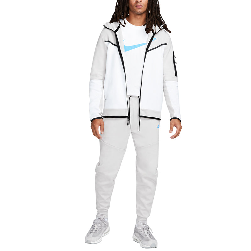 Pantalones deportivos Nike TECH FLEECE