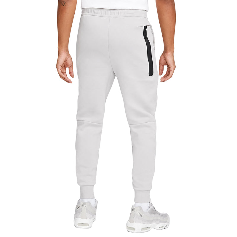 Pantalones deportivos Nike TECH FLEECE