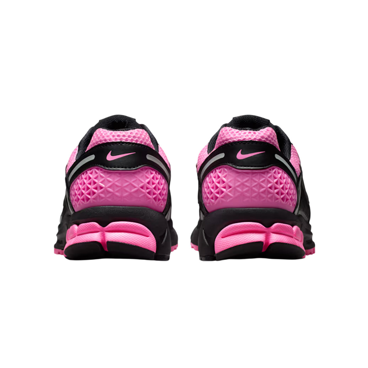 Basket Femme Nike ZOOM VOMERO 5