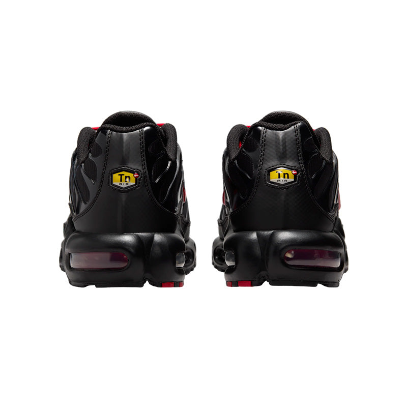 Basket Homme Nike AIR MAX PLUS TN