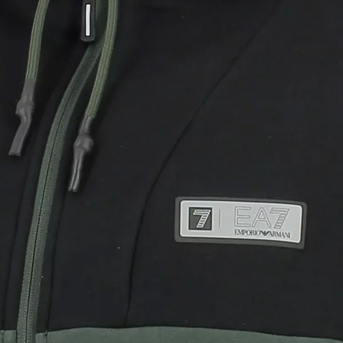 Ensemble de survêtement EA7 Emporio Armani